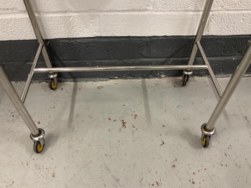 AC Daniels Double Bowl Stand