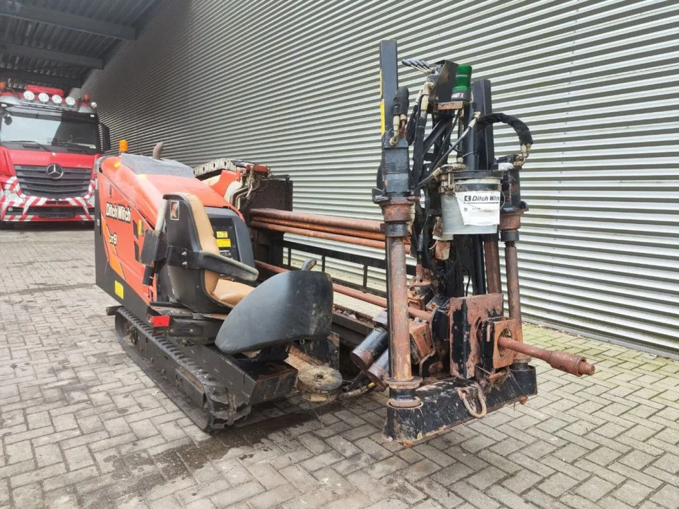 Ditch Witch JT9 - 4