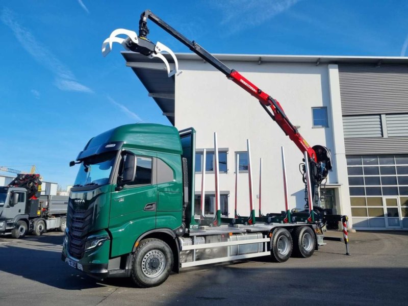 Iveco X-Way AS300X57 Z/P HR ON- 6x4 (6x6 Hi Traction)