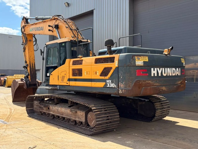 Hyundai HX330L