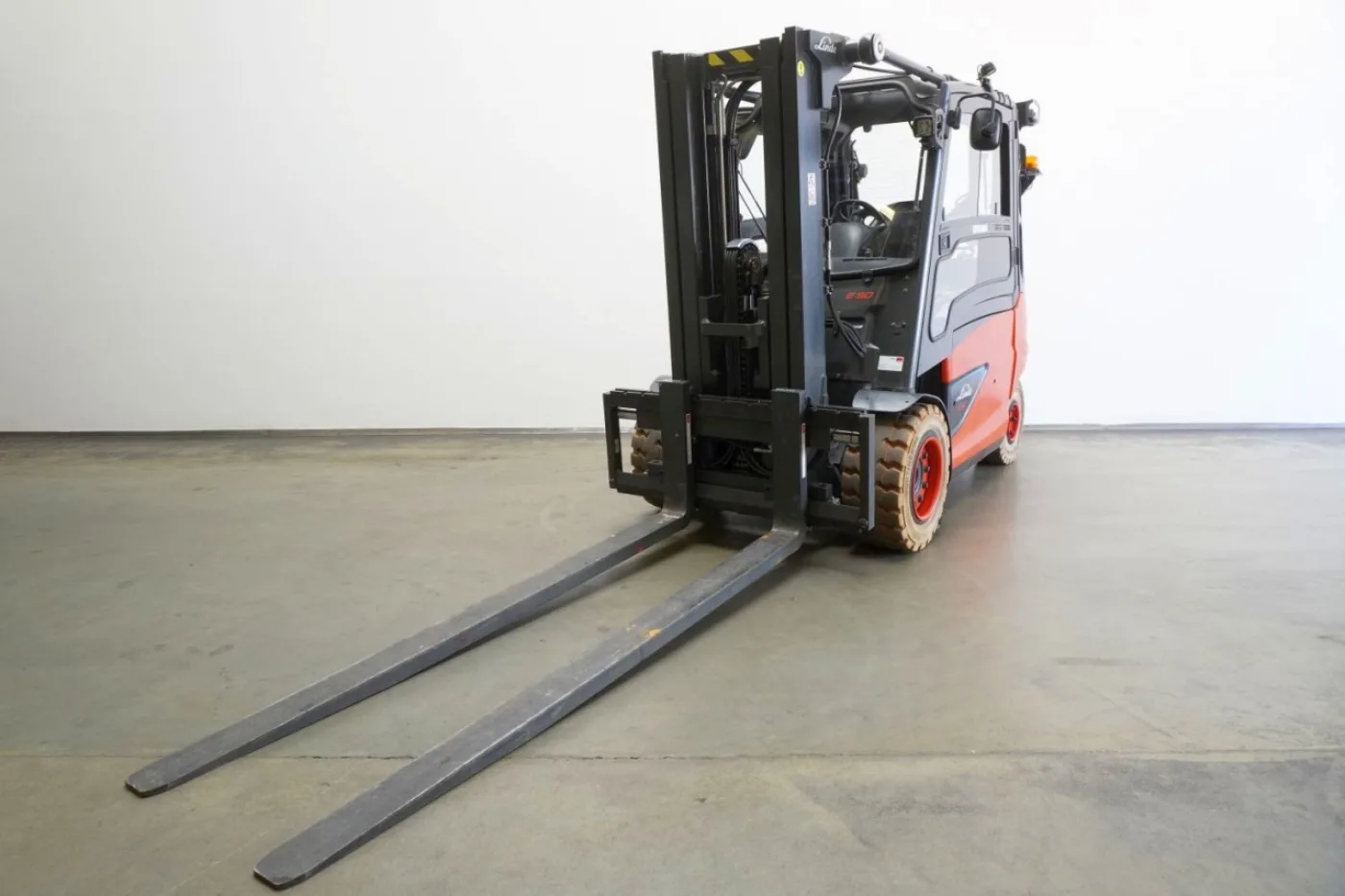 Frontstapler Linde E 50/600 L 388 (2022) - 1