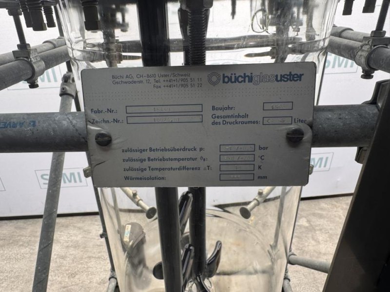 Mobile glass container