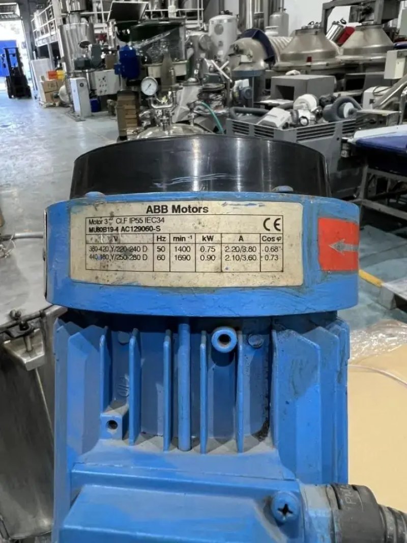 DOUBLE CUVE 128 LITRES ET 55 LITRES AVEC AGITATION D'OCCASION