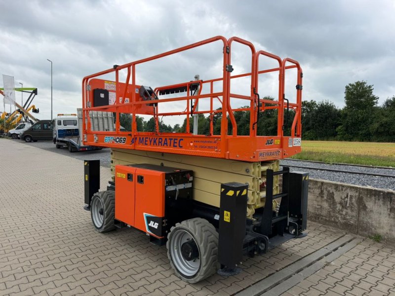 JLG ERT4069