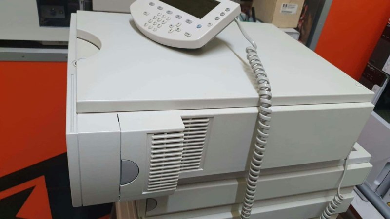 Agilent G1316A kolom compartiment met kolom schakelklep