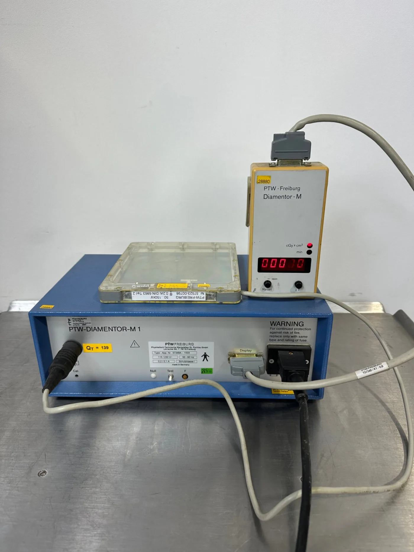 PTW Freiburg PTW Diamentor M1 Dosimeter - 1