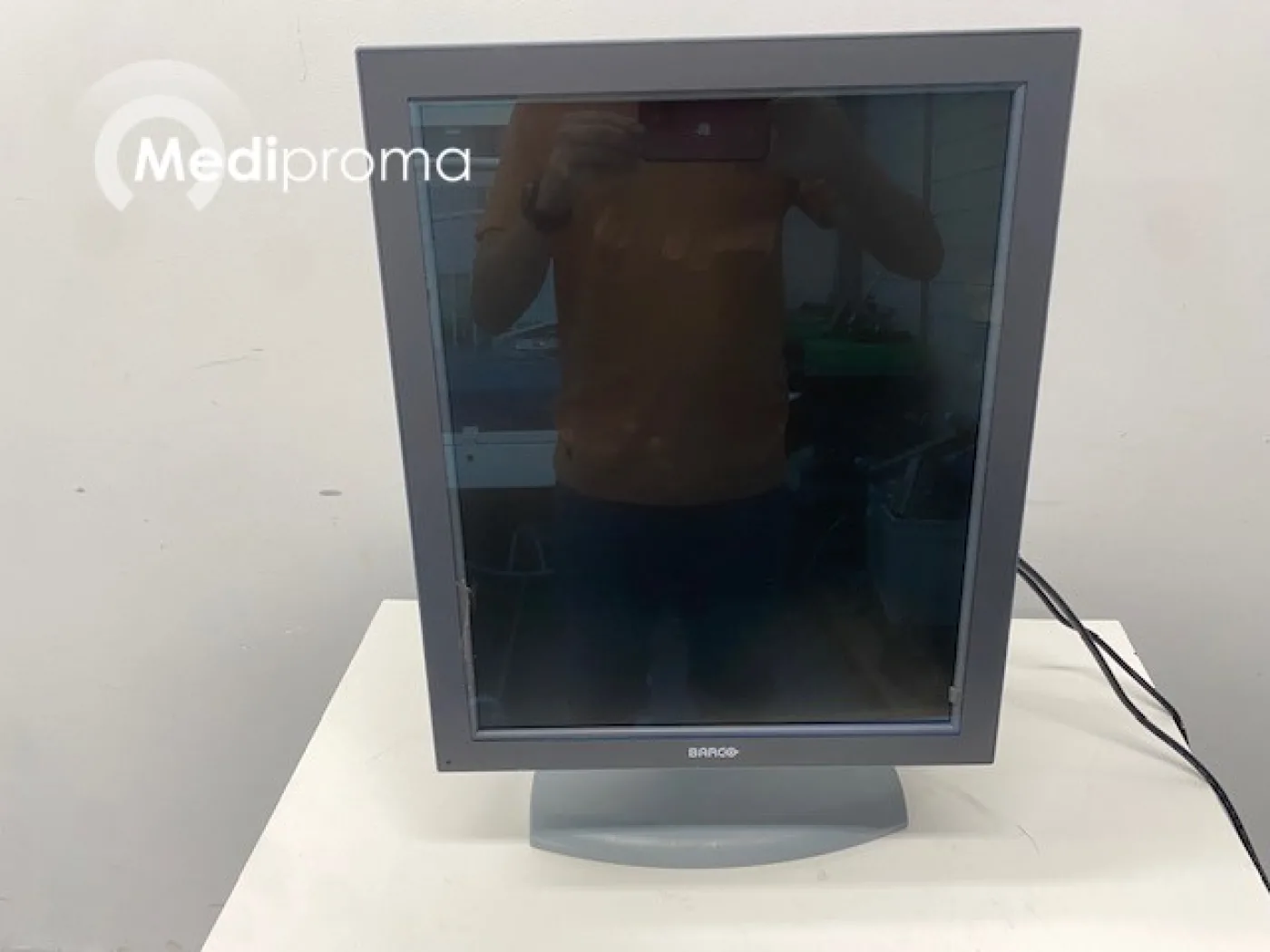 Barco MFGD-5421 Monitor - 1
