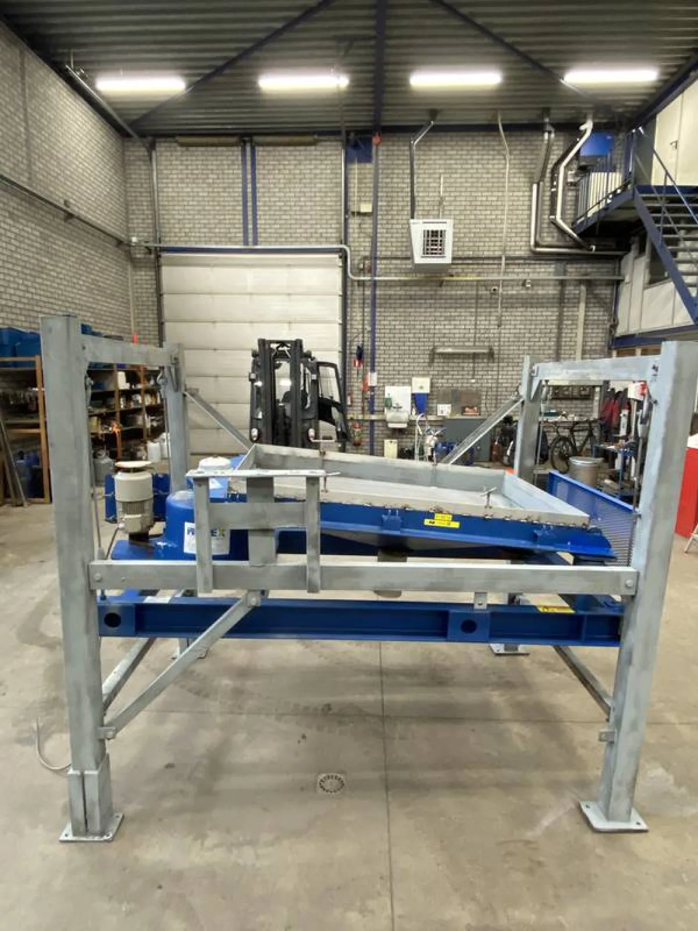Vibrating screen - 5