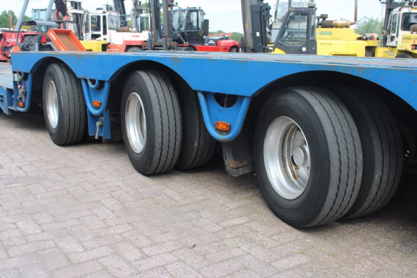 C.C.D. SS480 Low bed / 3 Axle / expandable - 8
