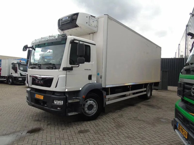MAN TGM 18.250 + carrier supra 850 + euro 6 + lift + 19T