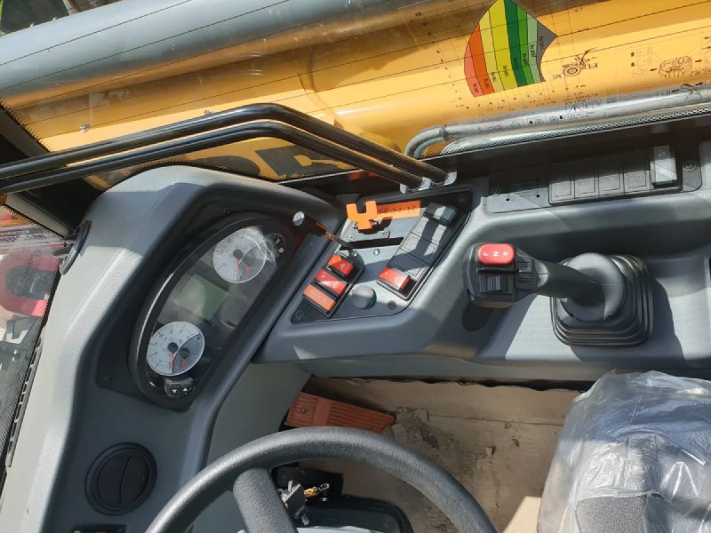 Liebherr - T 33-10