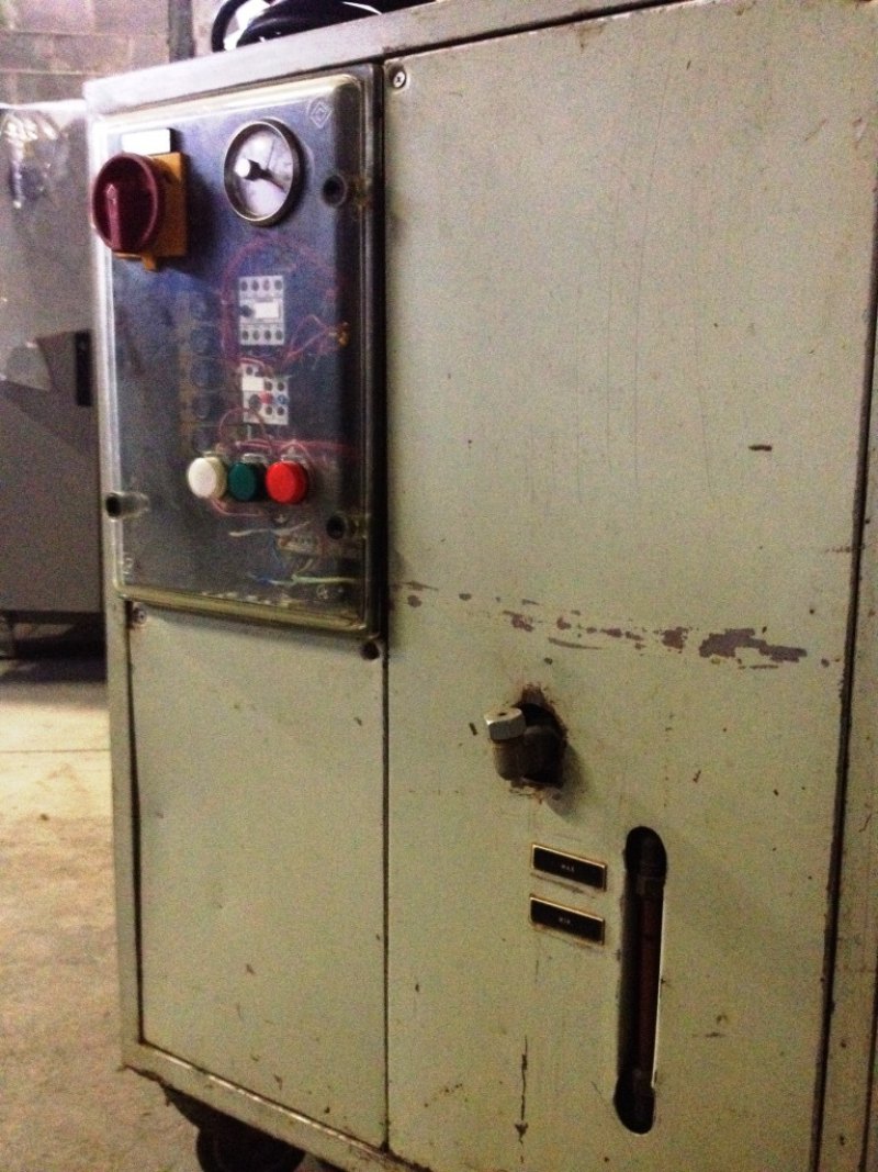 UNITÀ REFRIGERATORE CHILLER – AERNI