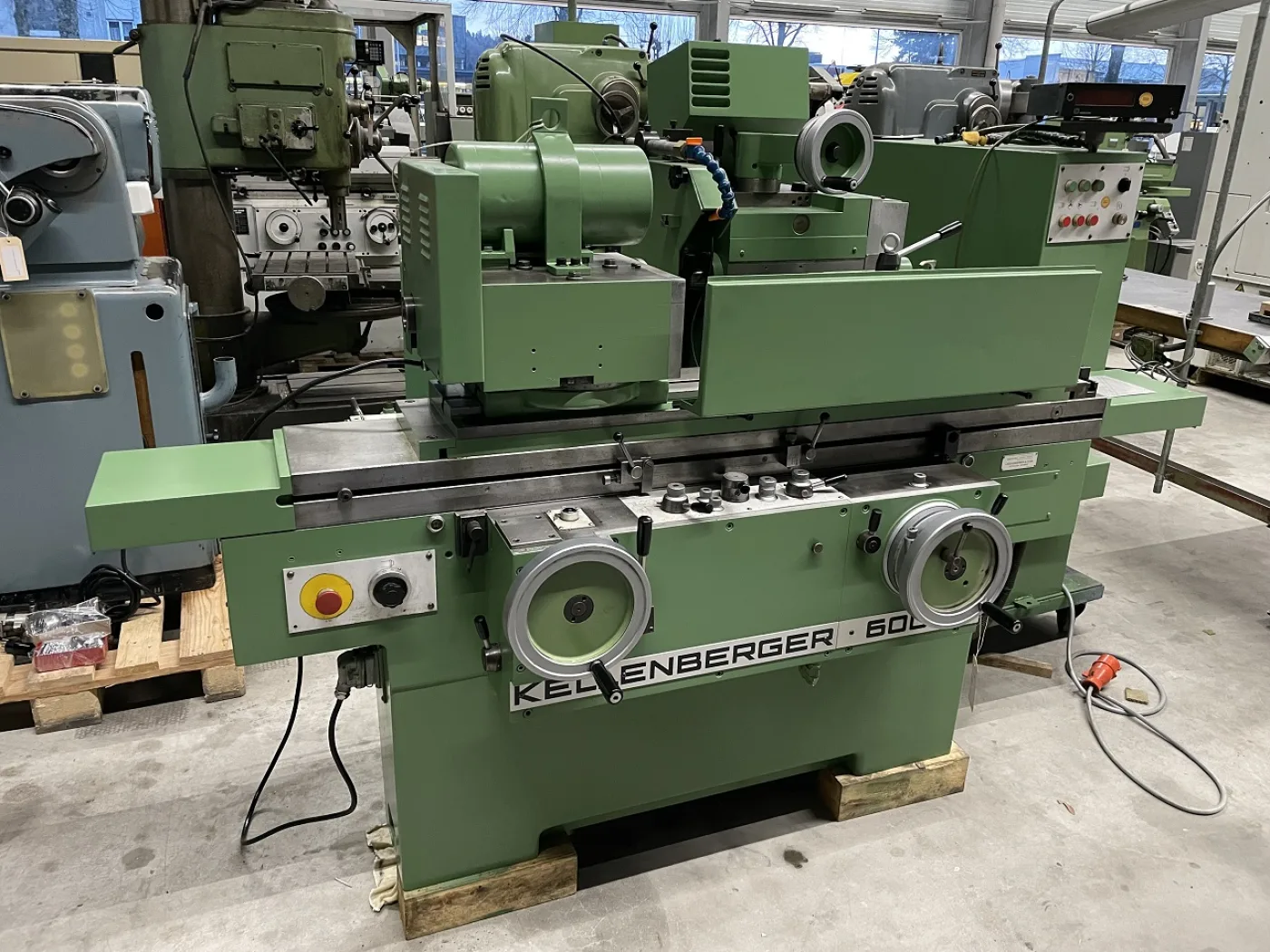 RUNDSCHLEIFMASCHINE “KELLENBERGER” TYP 600-U - 1