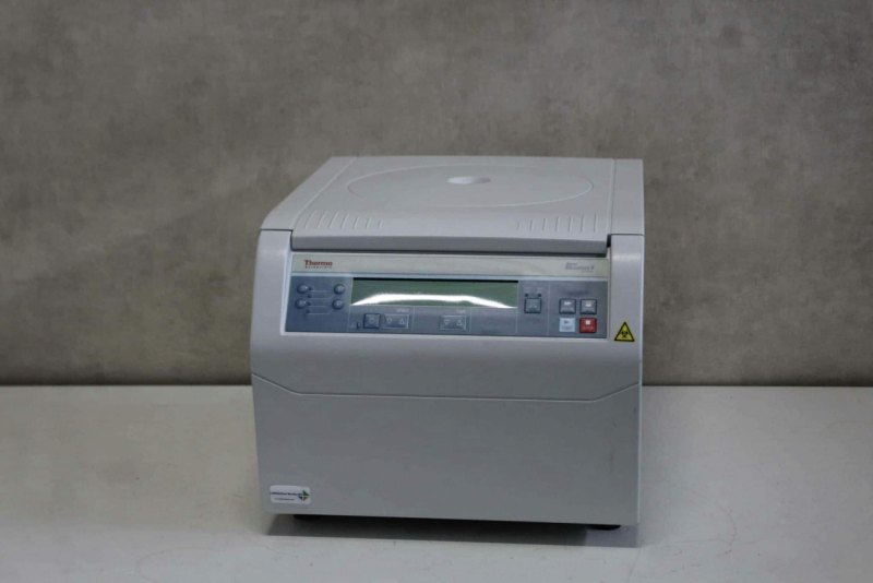 Thermo Hereaus Megafuge 8 Centrifuge