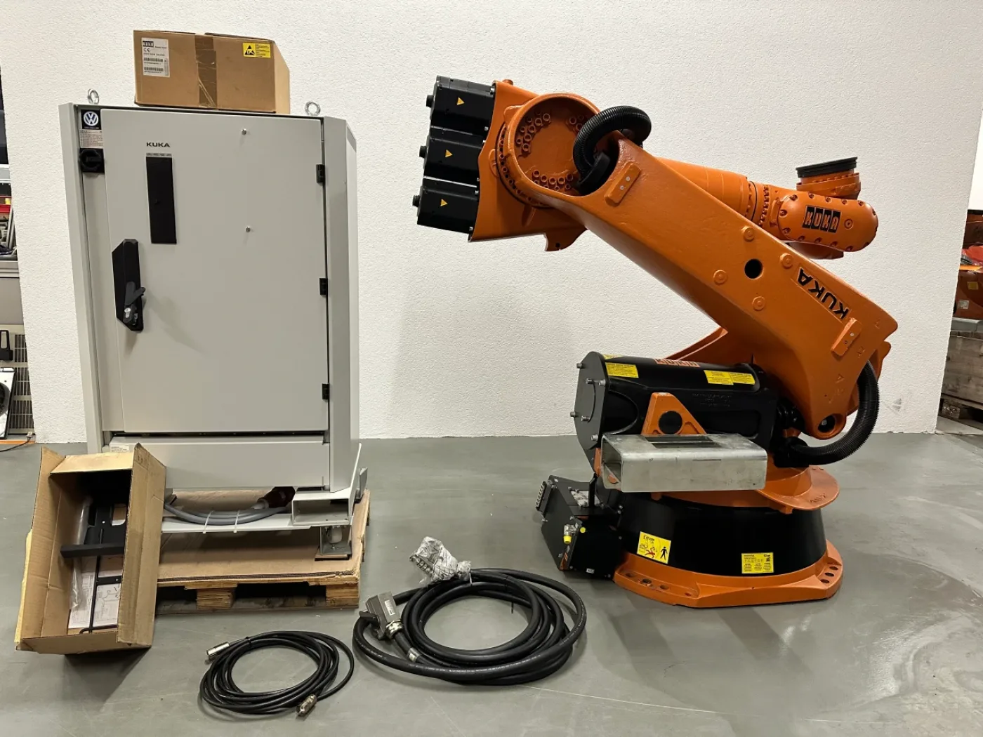 Kuka VKR210 R2700 KRC2 ED05 System /925624 - 1