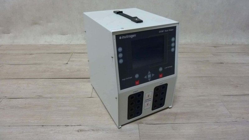 Invitrogen ZP10002 ZOOM Dual Power Supply