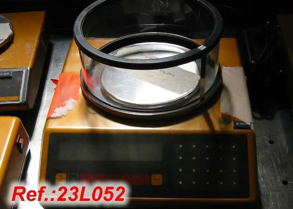 BALANZA DE LABORATORIO "SARTORIUS" DE 3 DECIMALES PESADA MÁXIMA 1200g