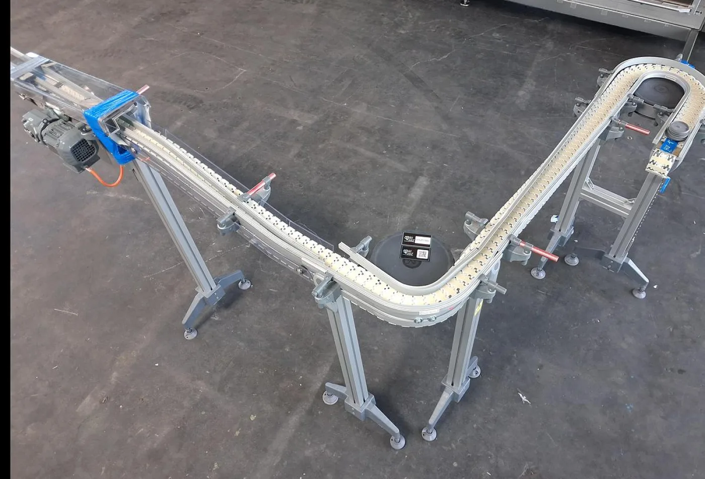 SEW-EURODRIVE Förderanlage Kurvenförderer System - 2