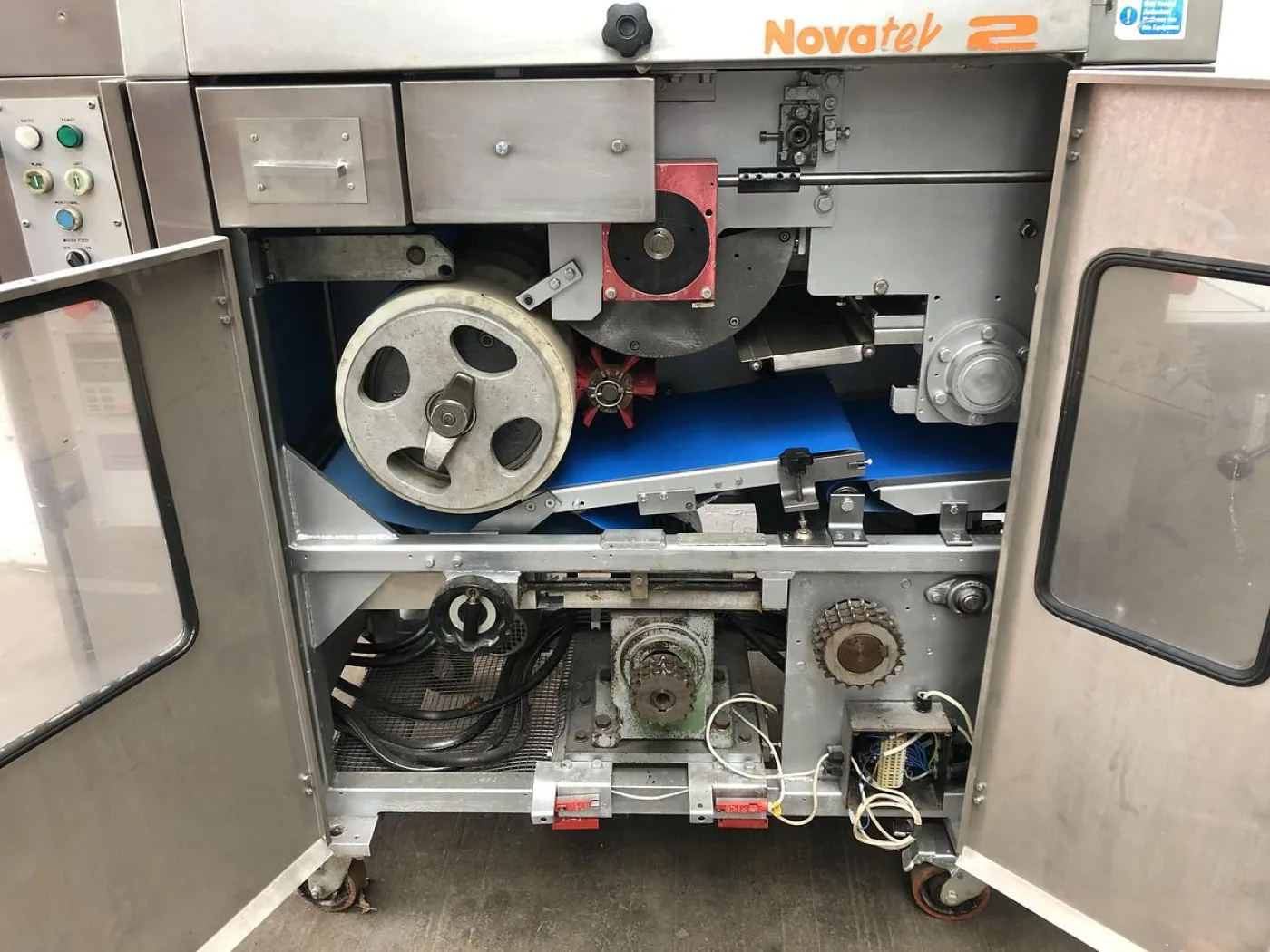 Oddy Novatek 2 Pocket Roll Plant with Pinner and New Belts Fitted - 5