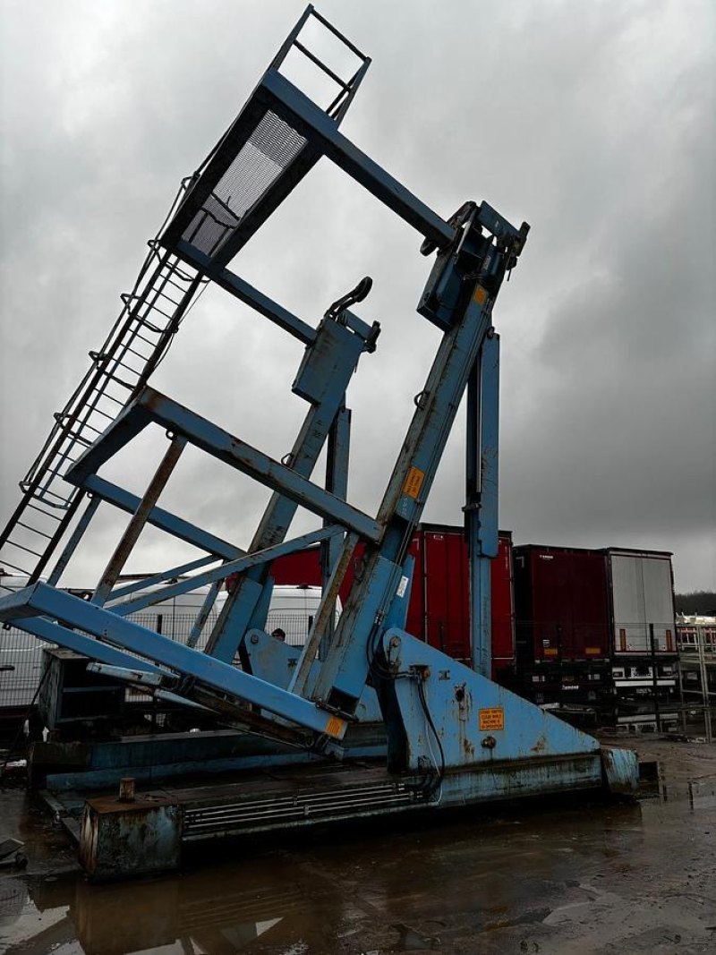 Container Tilter