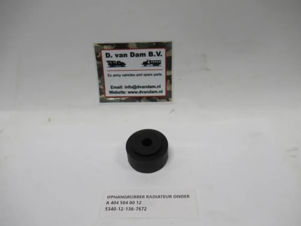 Ophangrubber radiateur onder