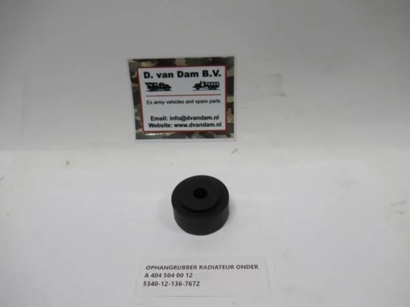 Ophangrubber radiateur onder - 1