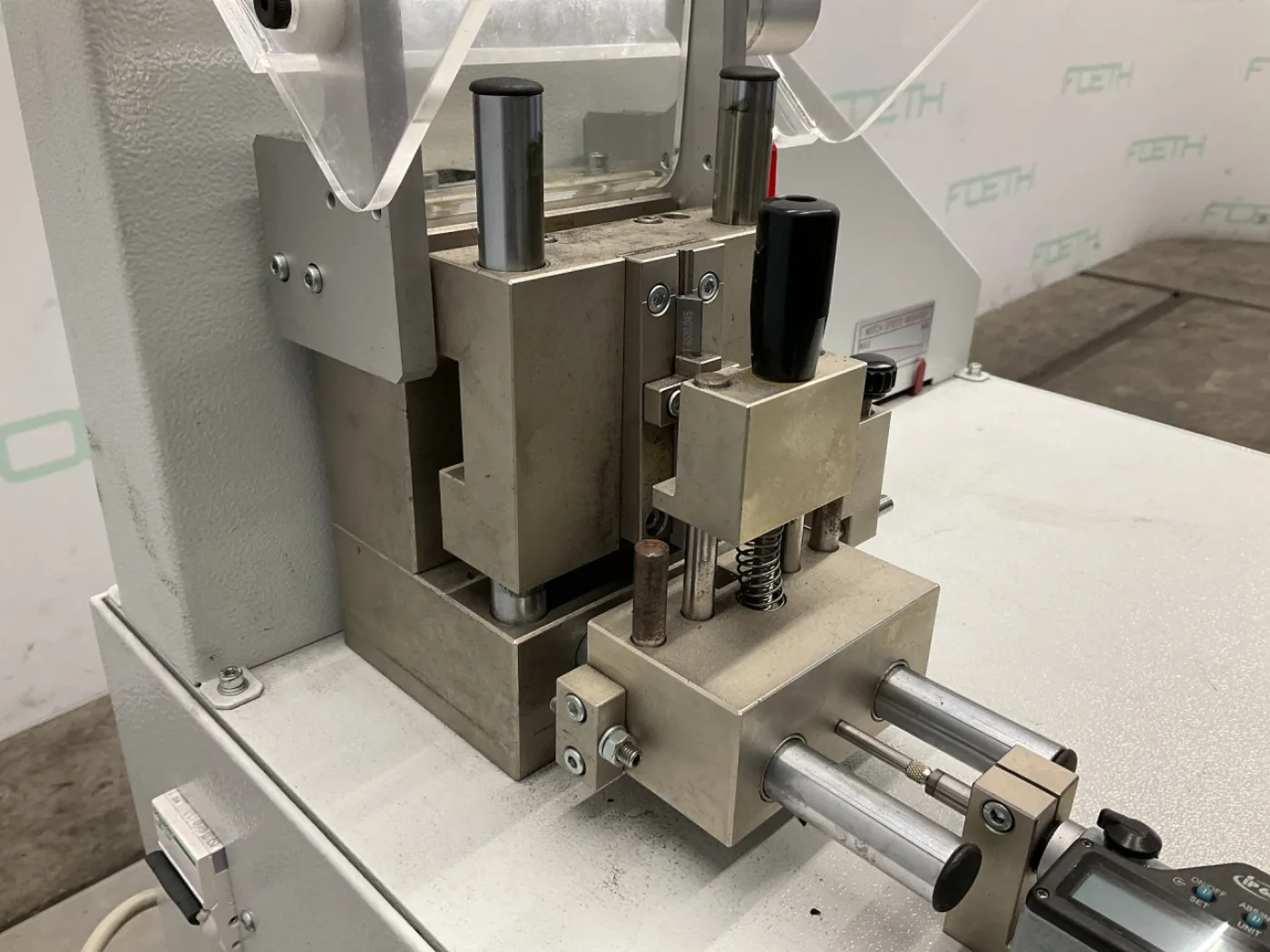 Instron C-6898-000 CEAST Notching Machine - Viscosity test machine - 5