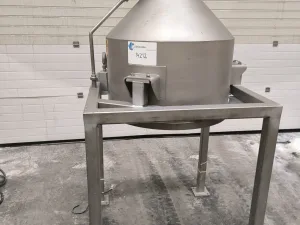 STAINLESS STEEL HOPPER 250 LITERS