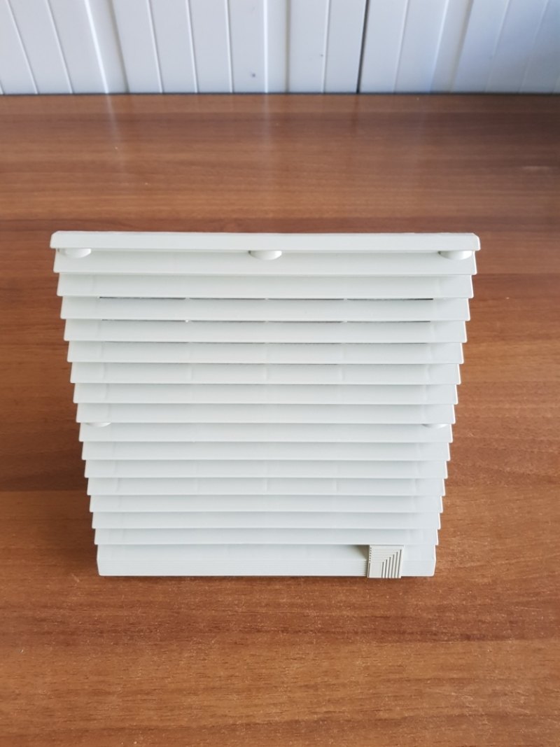 VENTOLA CON FILTRO – MOD. SK3151