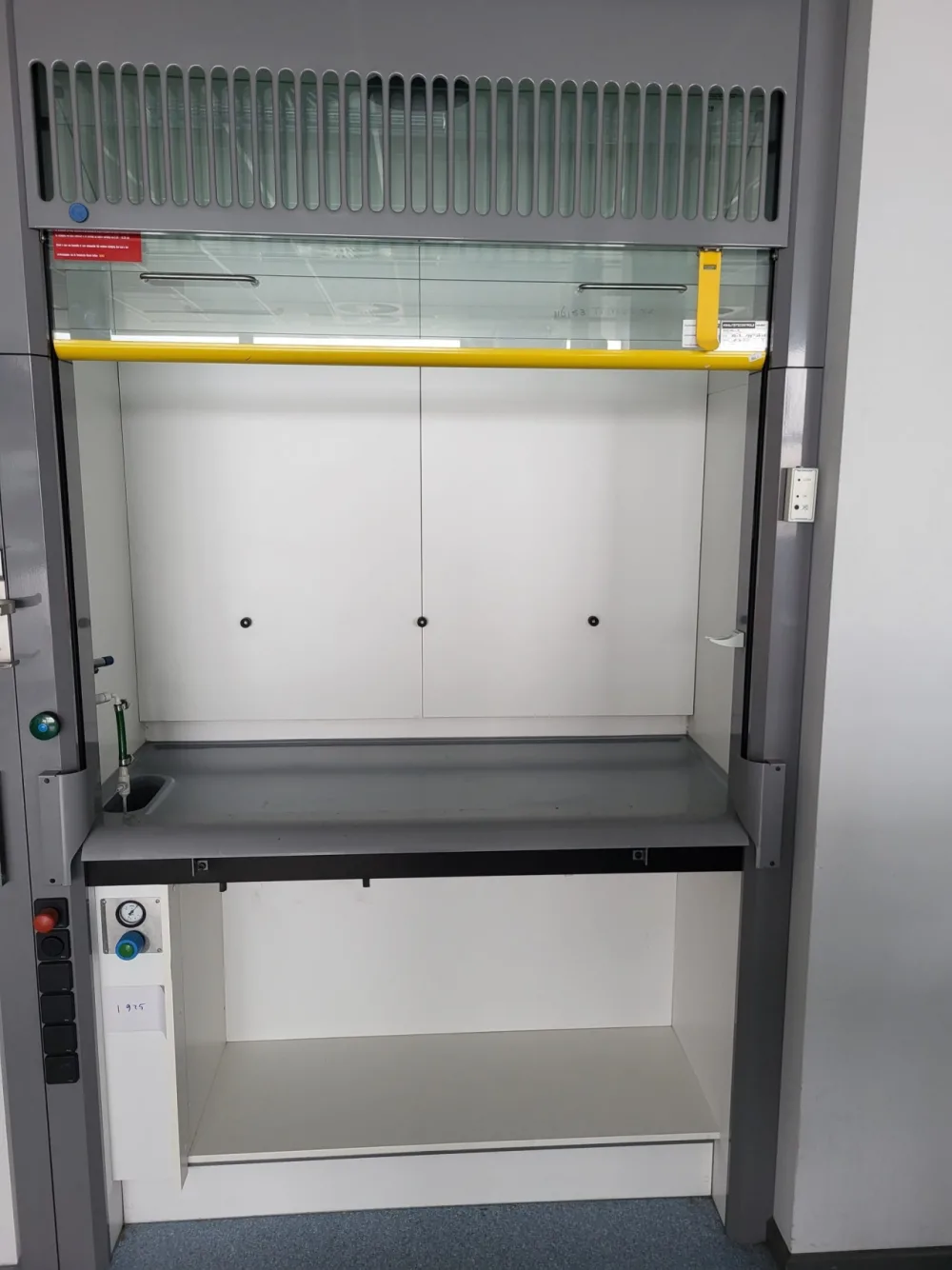 1925 - Used S+B Fumehood (150cm)