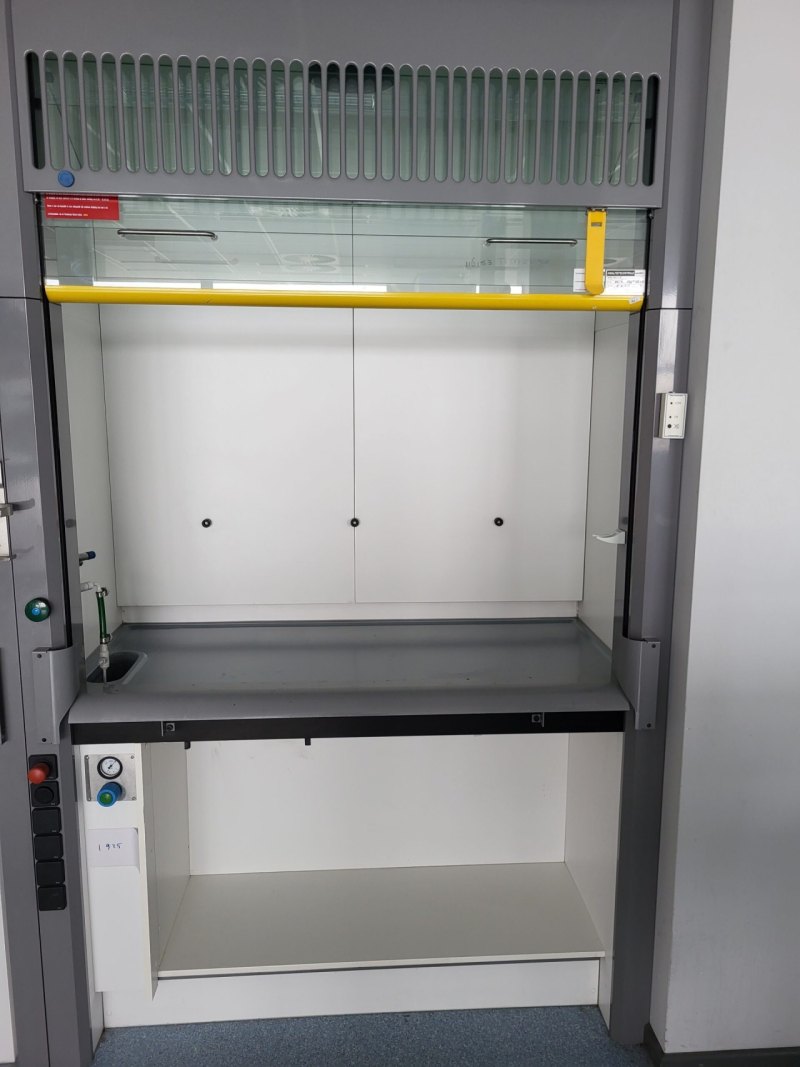 1925 - Used S+B Fumehood (150cm)