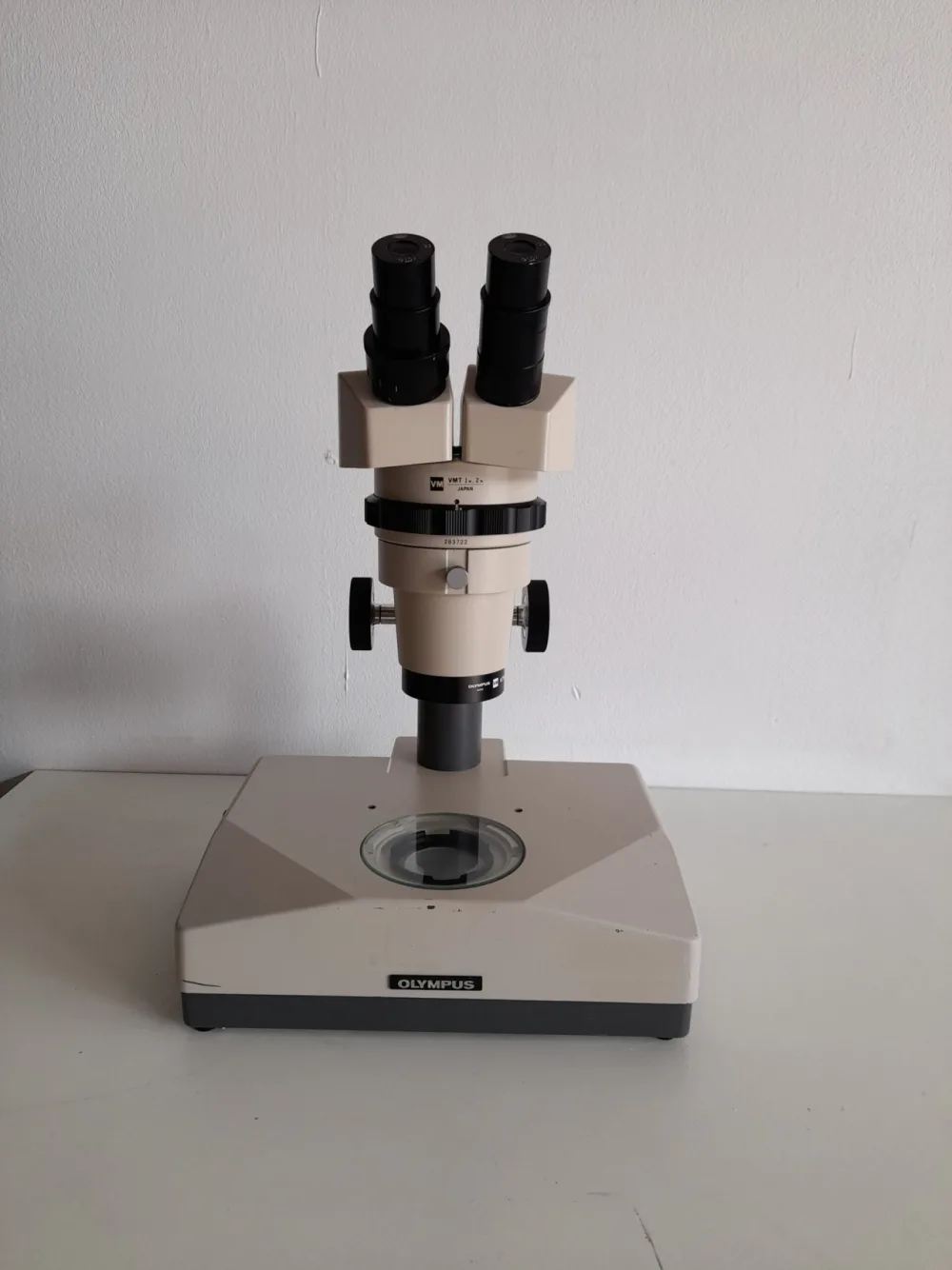 1616 - Used Olympus stereo microscope VMT/SZH