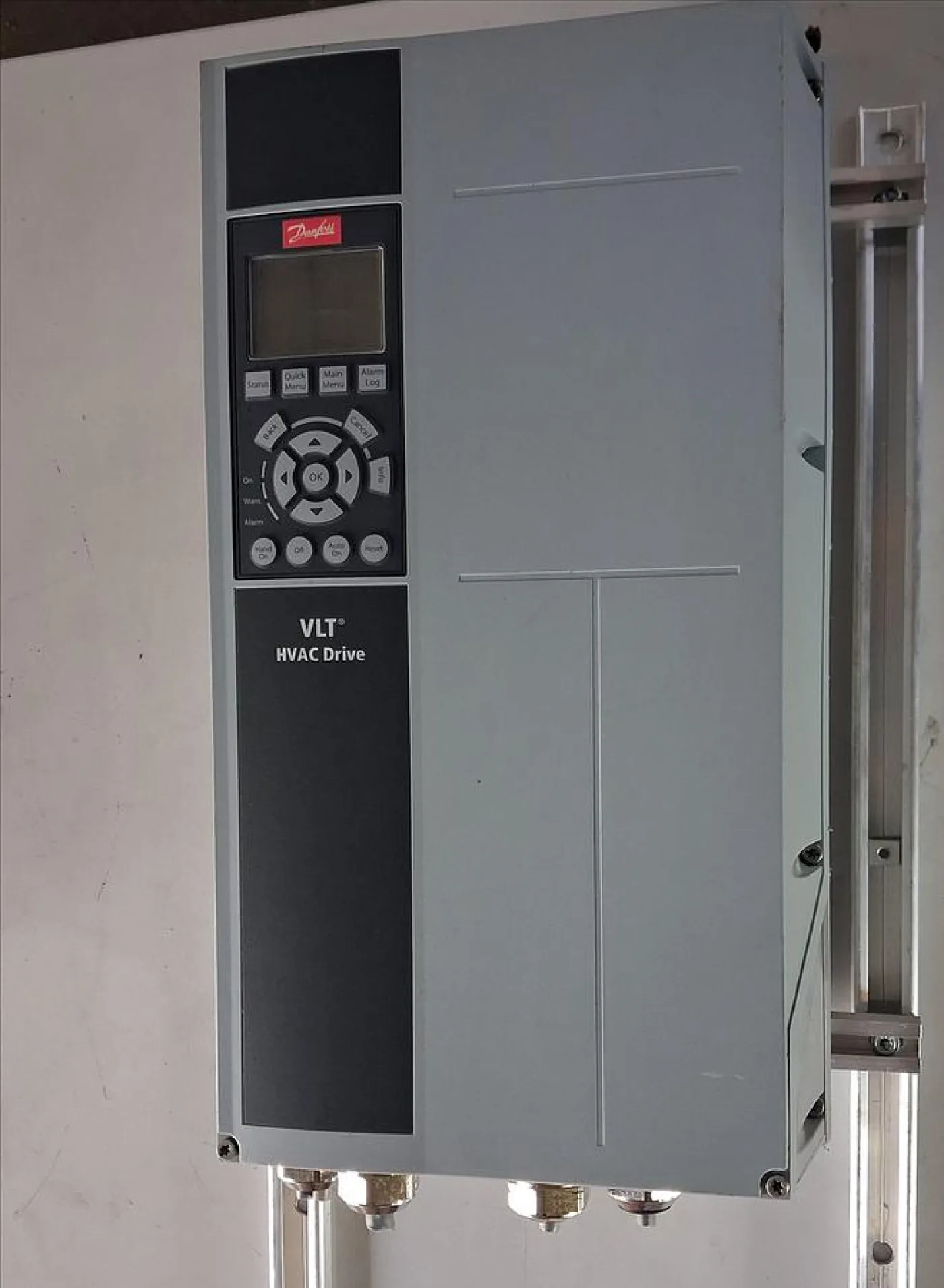 Danfoss VLT® HVAC Drive, Typ FC-102P45KT4E20H2 - 3