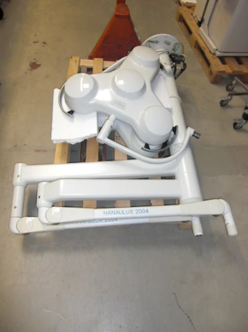 Heraeus Hanaulux 2004 Duo OP-Lampe (Deckenmontage)