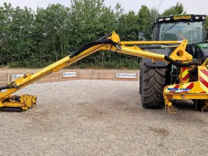 2015 Shelbourne Reynolds HD760T Hedge Cutter