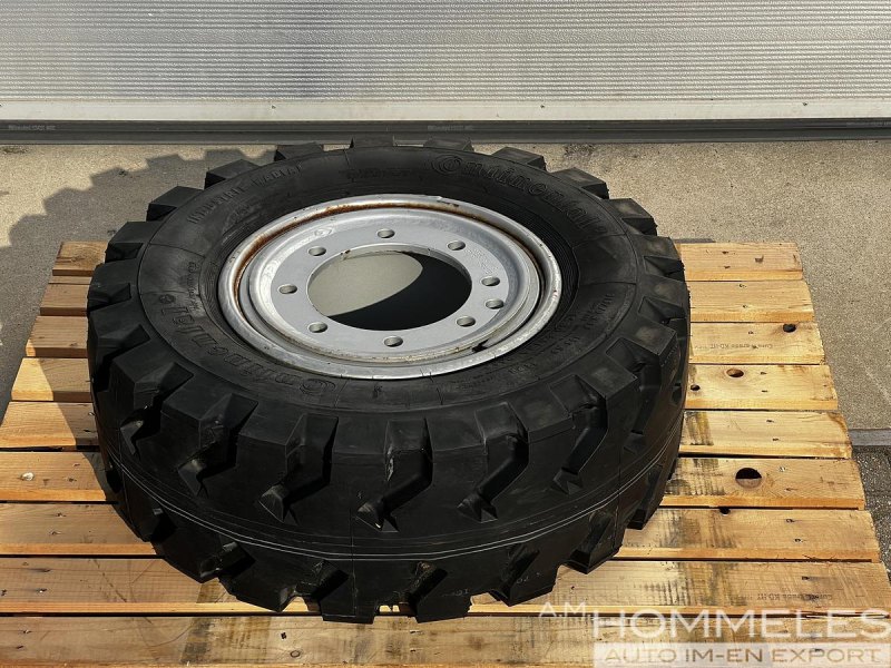 Wheel 315/70R15 (300-15) 22PR