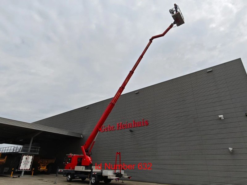 MAN TGL 8.150 4x2 Ruthmann T330