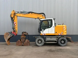 Liebherr A918 Compact Litronic