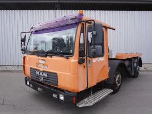 Schlepper MAN 10.220 4X4 BB L2000 (2006)