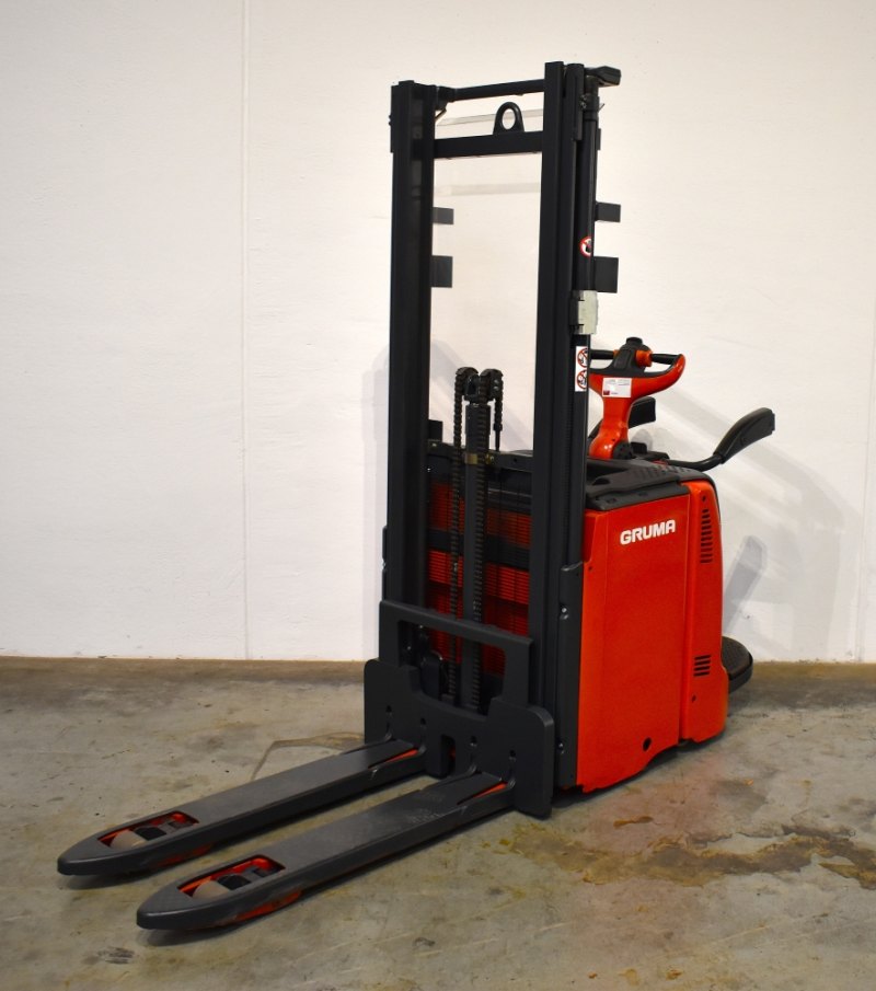 Hochhubwagen Linde D 14 AP 133 (2020)