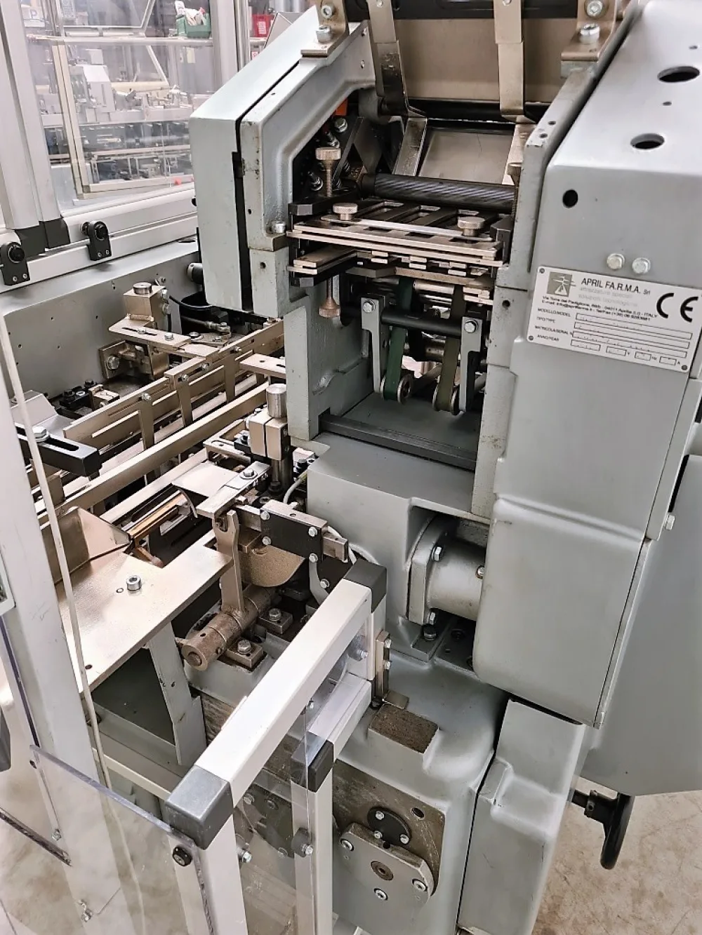 ASTUCCIATRICE AUTOMATICA ORIZZONTALE – CAM-APRIL FARMA – MOD.P2R