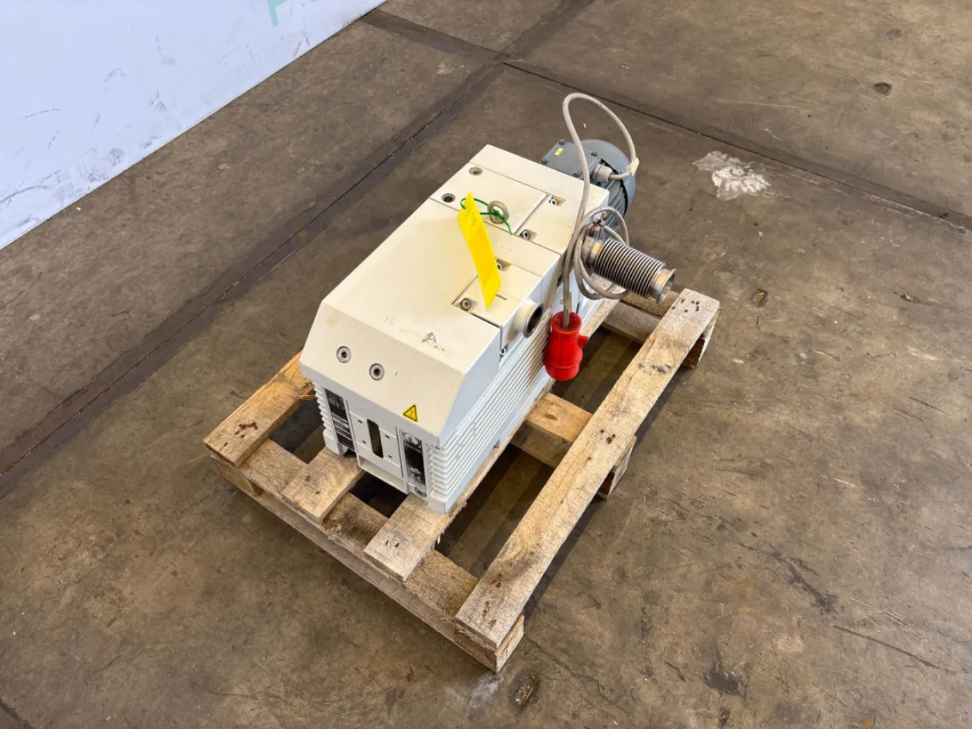 Trivac D65B - Vacuum pump - 7