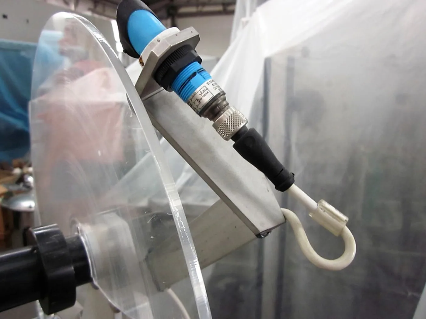DISPENSER PER ETICHETTE - 7