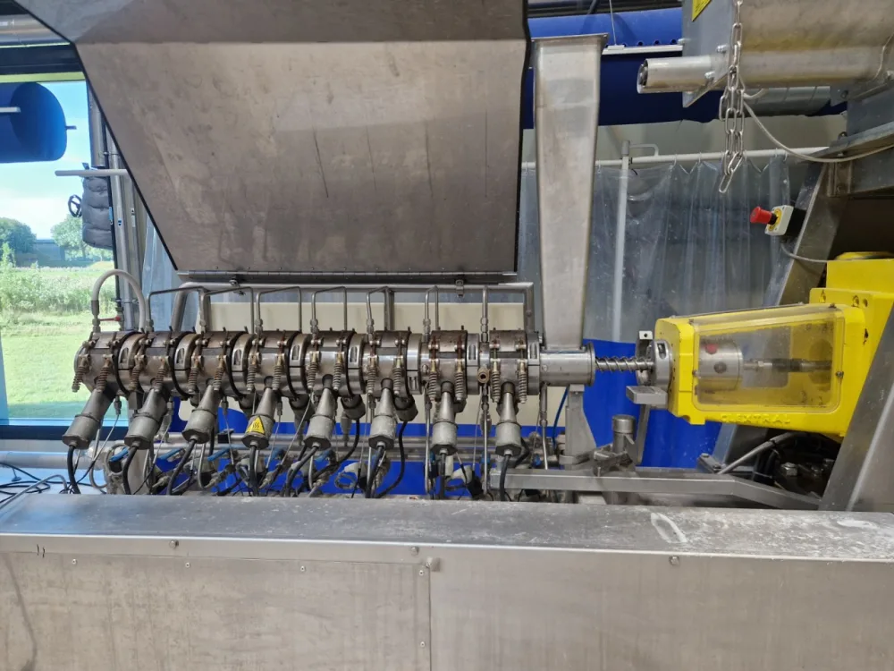 Clextral EV32B106 (food application) - Double screw extruder