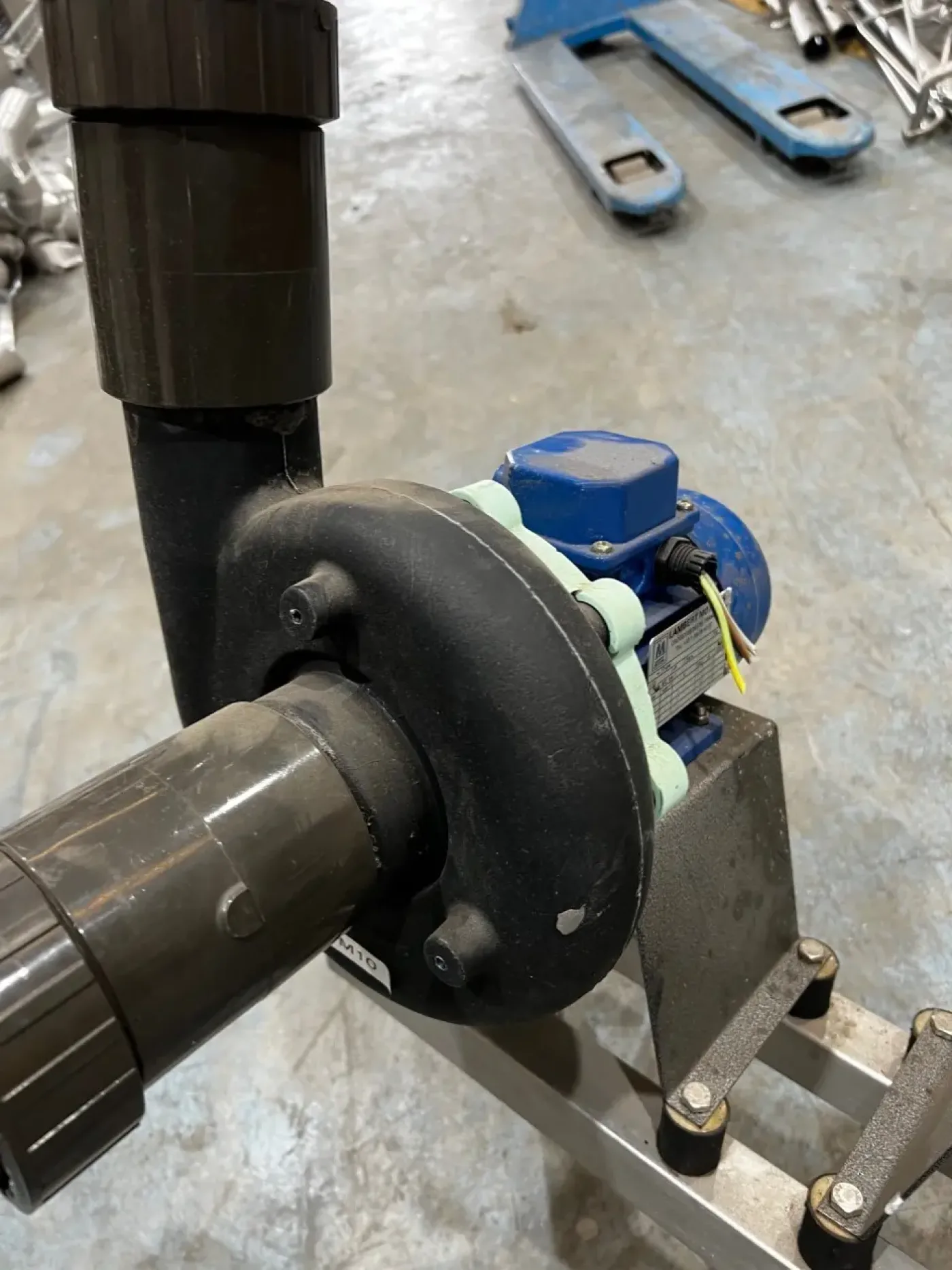 USED 0.12 kW FAN - 2