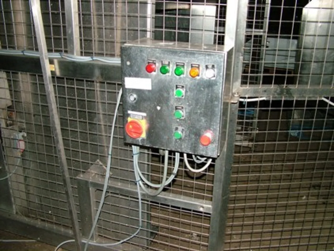 Dolav Tipping Hoist - 2