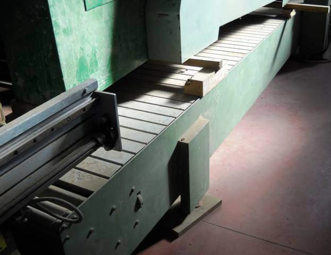 STRETTOIO PASSANTE PER CORPI DI MOBILI COMIL S/2 - 4