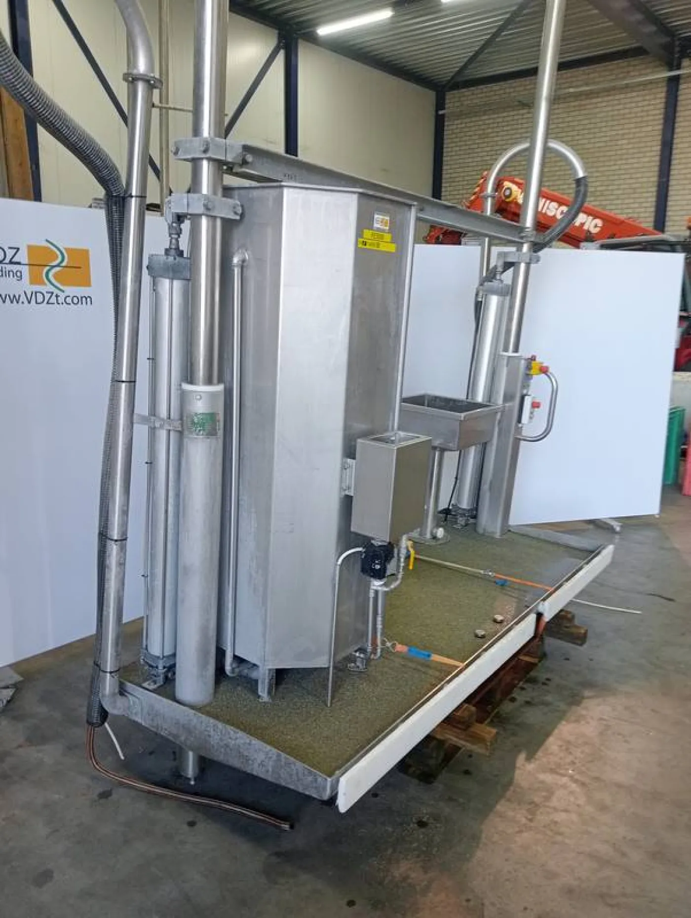 Moveable platform - 8