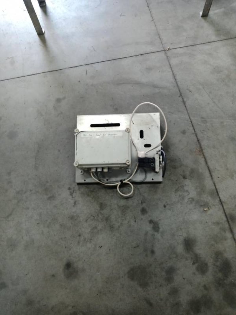 Sterilizer splitting saw