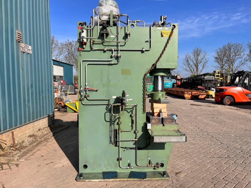 Hydro- Presses PH800 Press machines with capacity from 60 tons to 80 tons